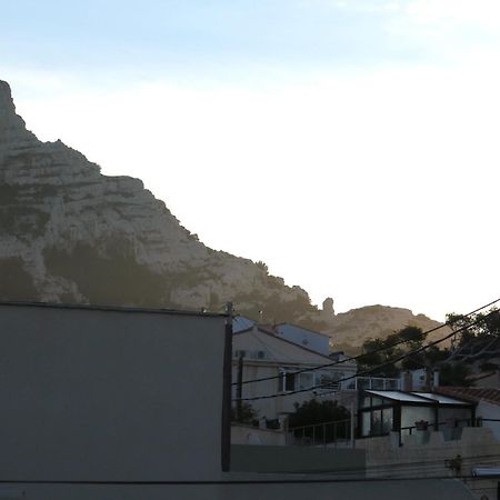 Maison De Village A 35 M Du Bord De Mer マルセイユ エクステリア 写真